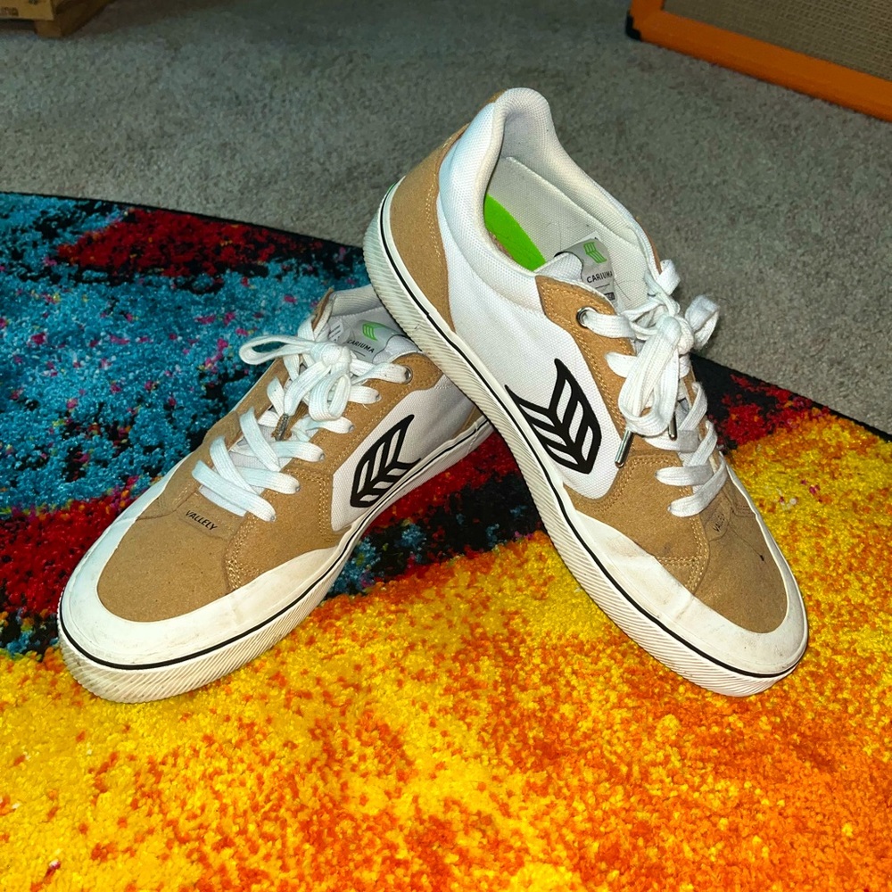 Cariuma VALLELY PRO Camel Suede Vintage White Cordura Black Logo Sneaker